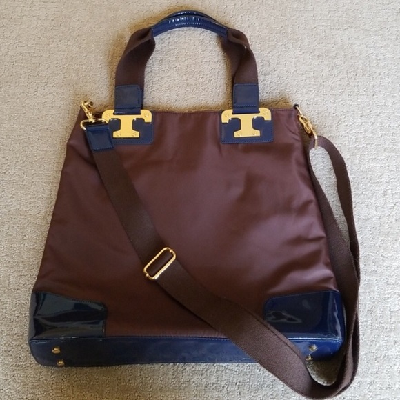 Tory Burch Handbags - Tory Burch Nico Tote Bag